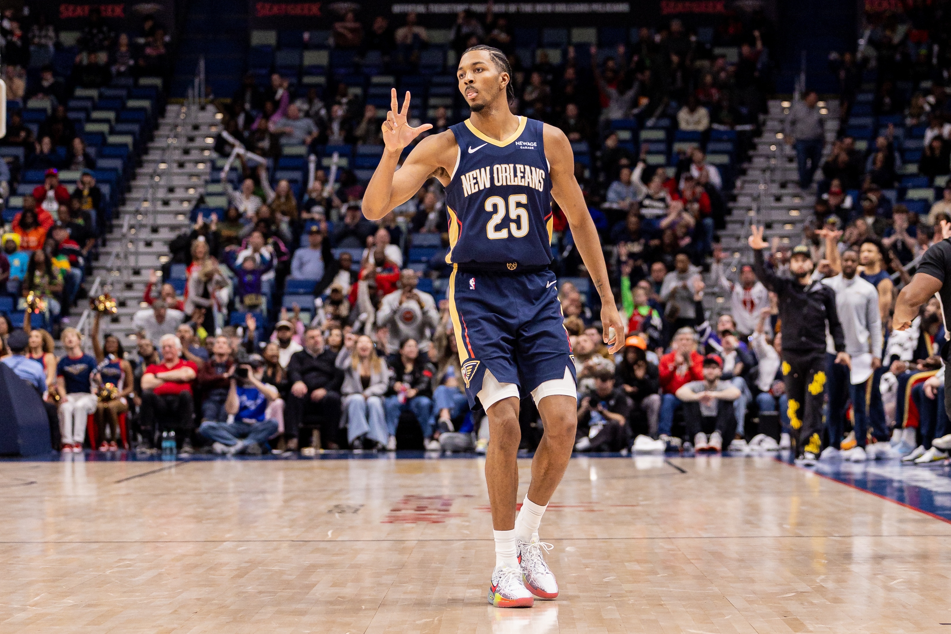 49图库-墨菲生涯第3次单场投进10+三分 历史第5多 仅次于水花利登